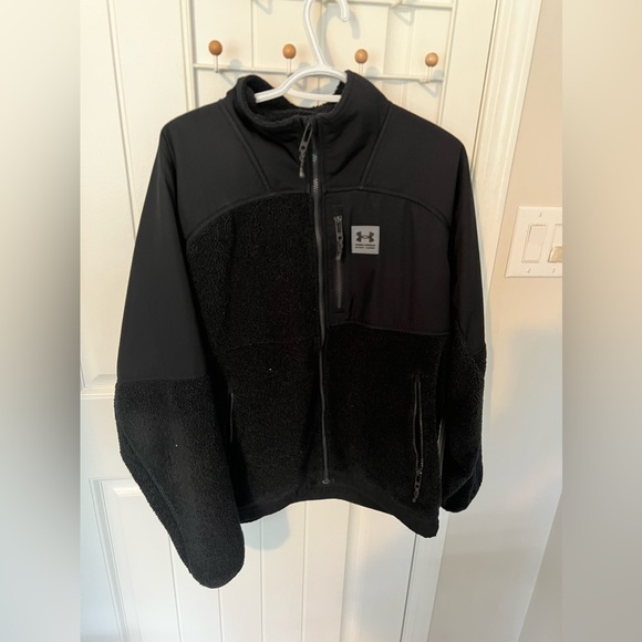 Under Armour Men’s Sherpa Windbreaker | Size: Large | Colour: Black - Picture 1 of 6